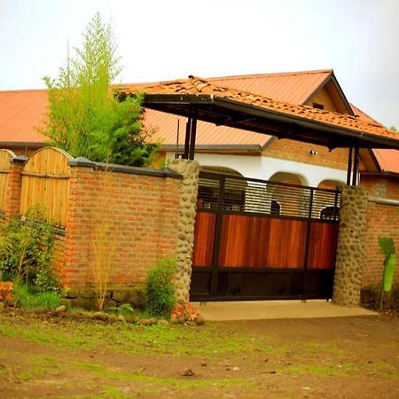 Urugano Virunga Palace Nyarugina Buitenkant foto