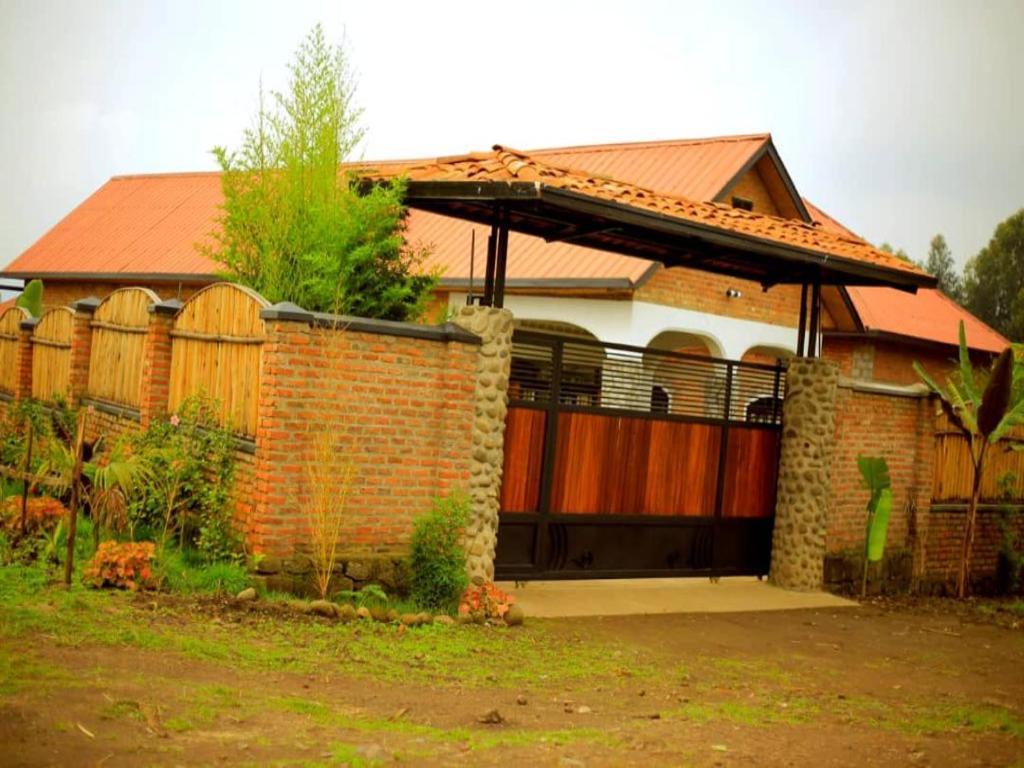 Urugano Virunga Palace Nyarugina Buitenkant foto
