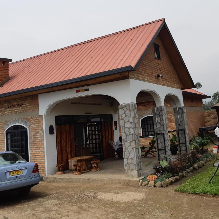Urugano Virunga Palace Nyarugina Buitenkant foto