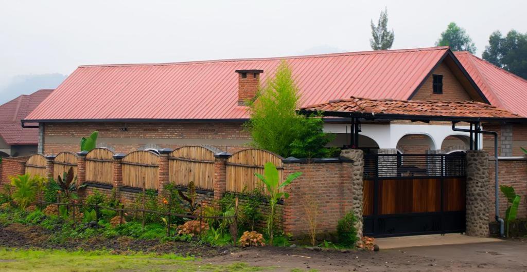 Urugano Virunga Palace Nyarugina Buitenkant foto