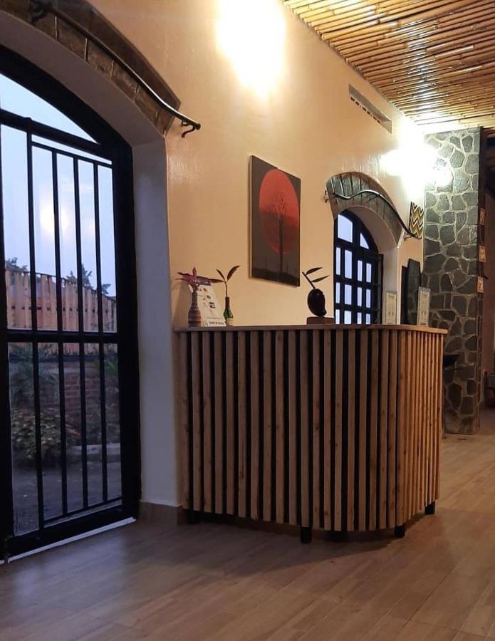 Urugano Virunga Palace Nyarugina Buitenkant foto